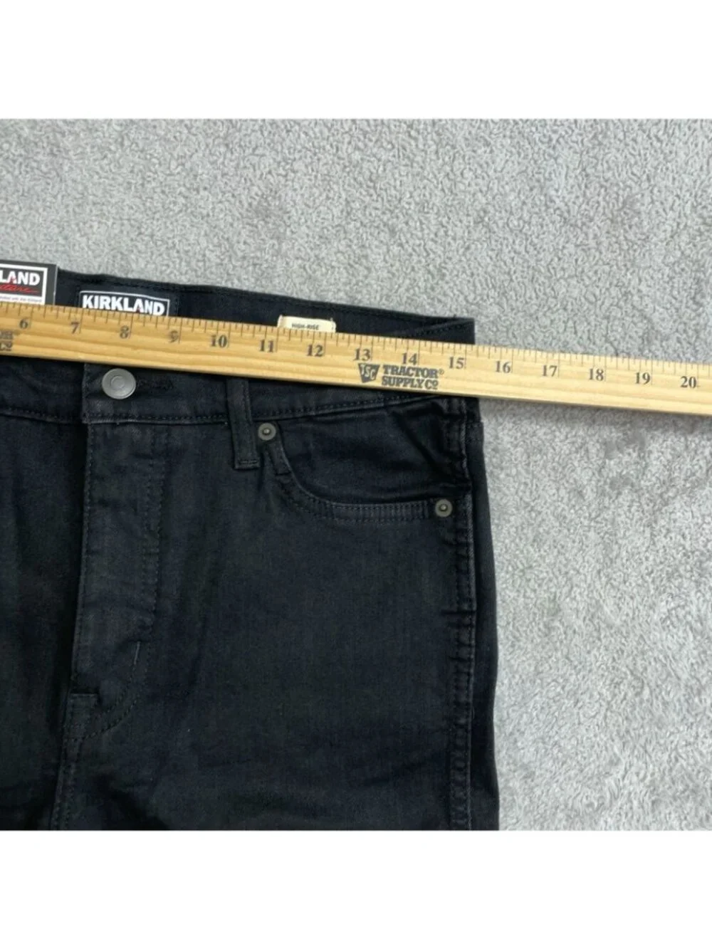 NWT Kirkland Signature Women's 10 Black High-Rise Skinny Jeans  B0886